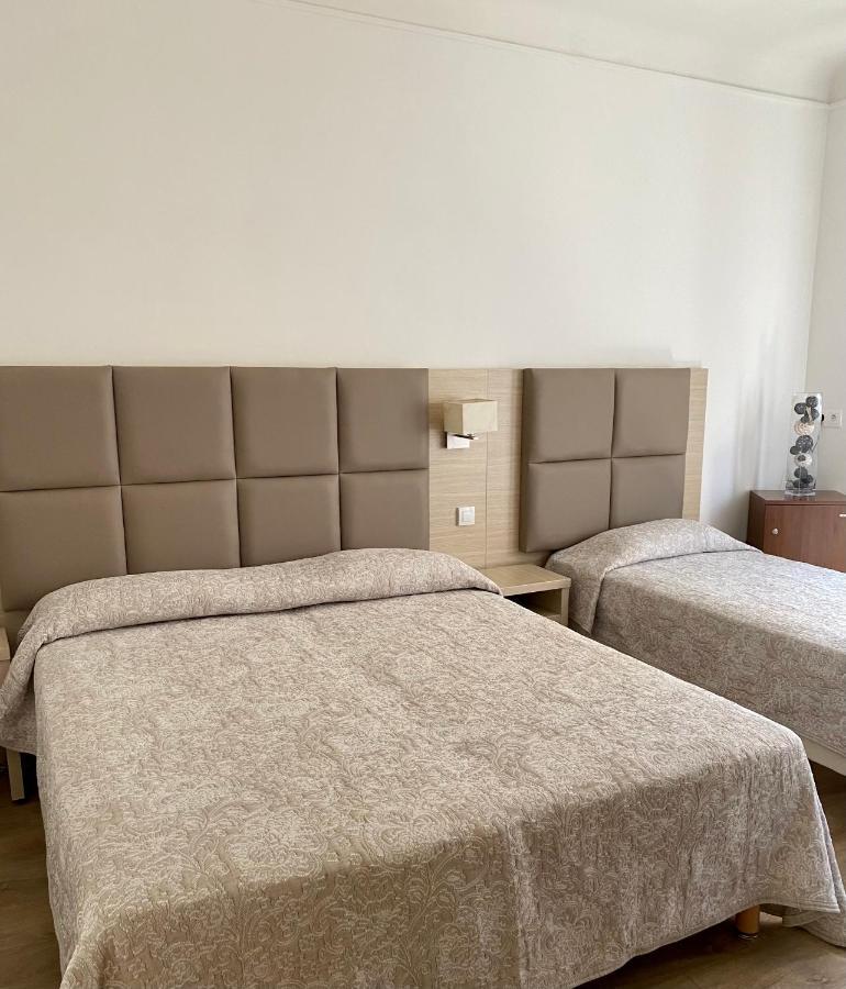 Hotel Lutetia Кан Екстериор снимка